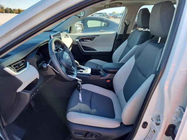 4T3RWRFV7SU173218 - 2025 TOYOTA RAV4 XLE 白色 照片 7