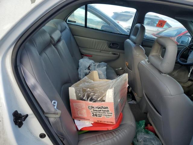 2G4WF5215W1461165 - 1998 BUICK REGAL GS WHITE photo 10