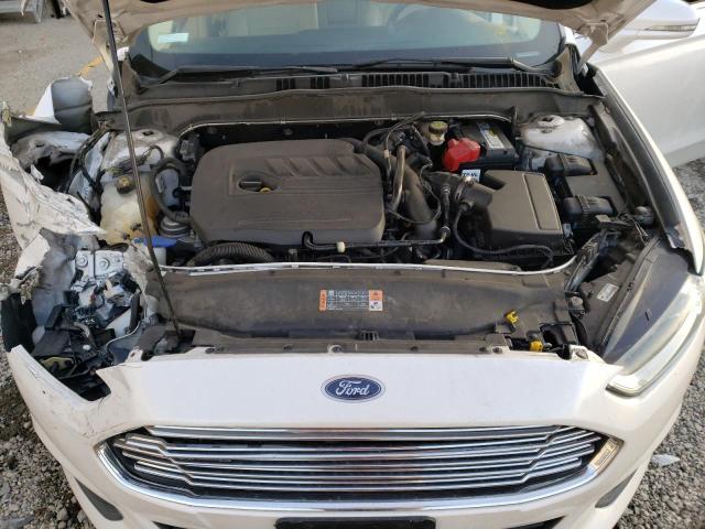 3FA6P0HD6FR305840 - 2015 FORD FUSION SE WHITE photo 11