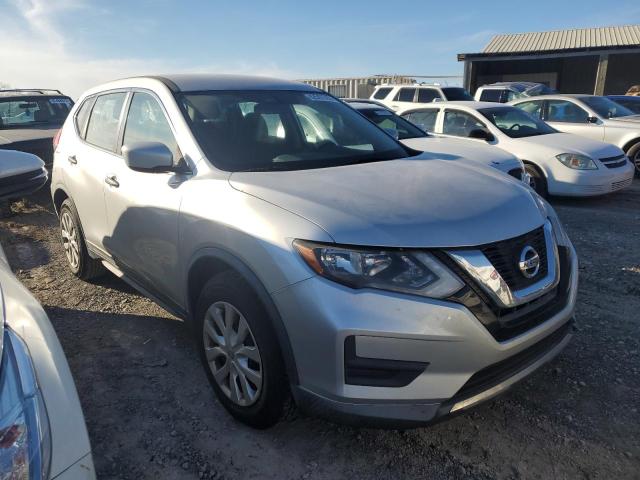 KNMAT2MT9HP565880 - 2017 NISSAN ROGUE S SILVER photo 4