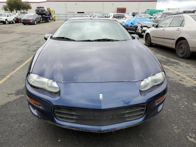 2G1FP22K812120718 - 2001 CHEVROLET CAMARO BLUE photo 5