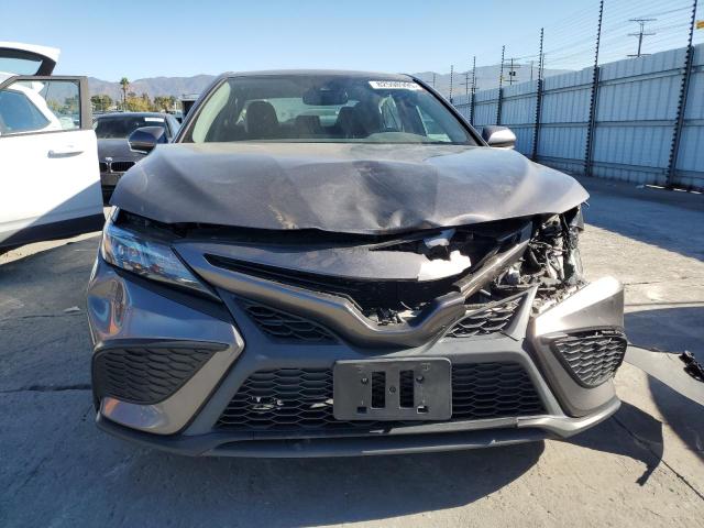 4T1T11AK5PU767969 - 2023 TOYOTA CAMRY SE NIGHT SHADE GRAY photo 5