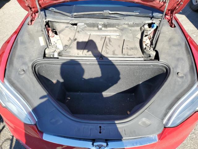 5YJSA1E10HF182017 - 2017 TESLA MODEL S წითელი ფოტო 11
