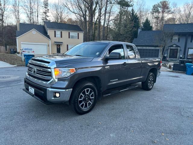 5TFUW5F16HX664352 - 2017 TOYOTA TUNDRA DOUBLE CAB SR/SR5 GRAY photo 2
