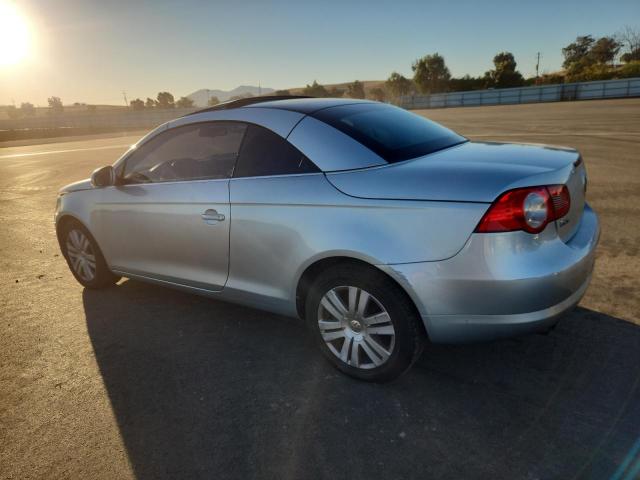 WVWBA71F18V042225 - 2008 VOLKSWAGEN EOS TURBO Күміс фото 2