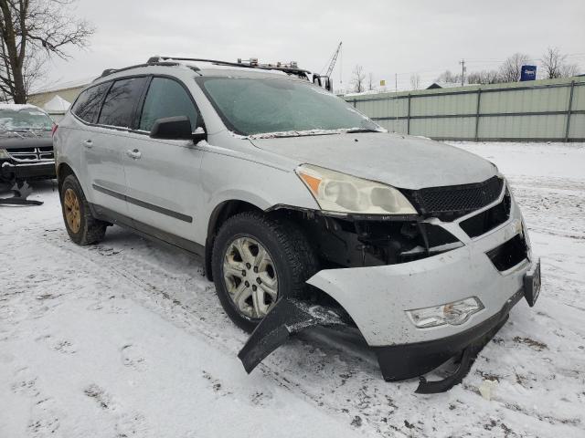 1GNKVFED4BJ156152 - 2011 CHEVROLET TRAVERSE LS SILVER photo 4