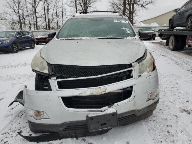 1GNKVFED4BJ156152 - 2011 CHEVROLET TRAVERSE LS SILVER photo 5