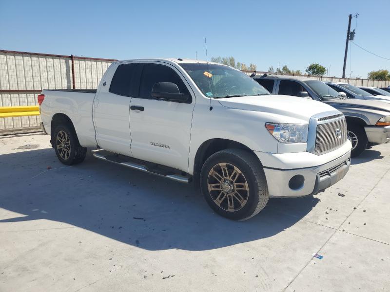 5TFRM5F12DX056608 - 2013 TOYOTA TUNDRA DOUBLE CAB SR5 WHITE photo 4