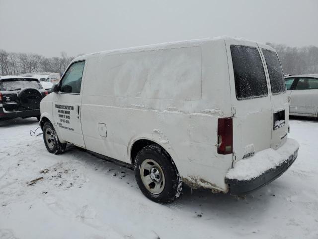 1GCDM19W81B146963 - 2001 CHEVROLET ASTRO WHITE photo 2