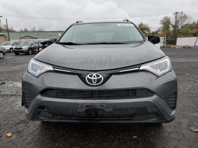 JTMBFREV6GJ058005 - 2016 TOYOTA RAV4 LE 灰色 照片 5
