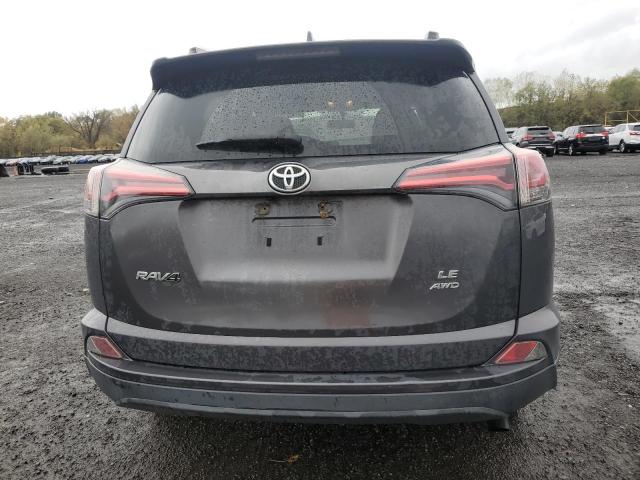 JTMBFREV6GJ058005 - 2016 TOYOTA RAV4 LE 灰色 照片 6