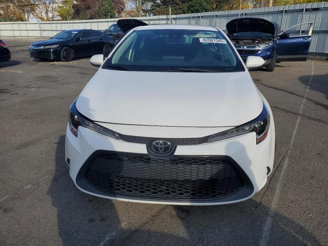 5YFEPMAE6NP378159 - 2022 TOYOTA COROLLA LE Biały zdjęcie 5