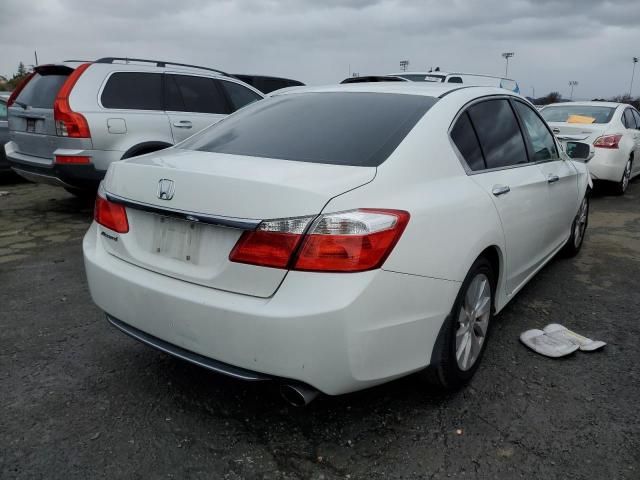 1HGCR2F78EA071825 - 2014 HONDA ACCORD EX WHITE photo 3