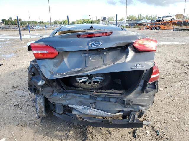 1FADP3F24GL276512 - 2016 FORD FOCUS SE GRAY photo 6