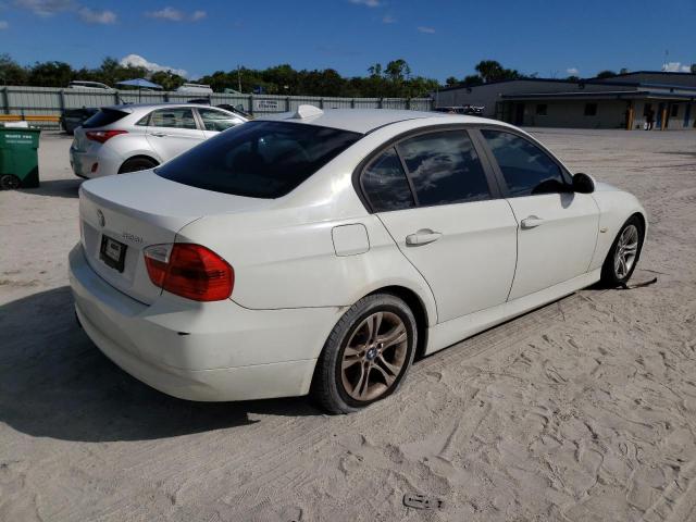 WBAVC53578FZ81998 - 2008 BMW 328 I SULEV WHITE photo 3