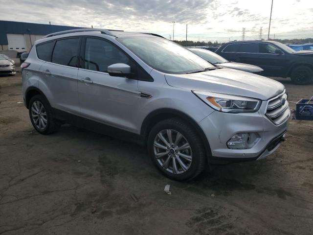 1FMCU9J92JUC69268 - 2018 FORD ESCAPE TITANIUM SILVER photo 4