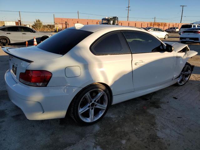 WBAUC7C59AVK95903 - 2010 BMW 135 I WHITE photo 3