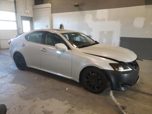 JTHCK262075014116 - 2007 LEXUS IS 250 WHITE photo 4