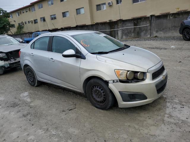 1G1JA5SH0G4154818 - 2016 CHEVROLET SONIC LS SILVER photo 4