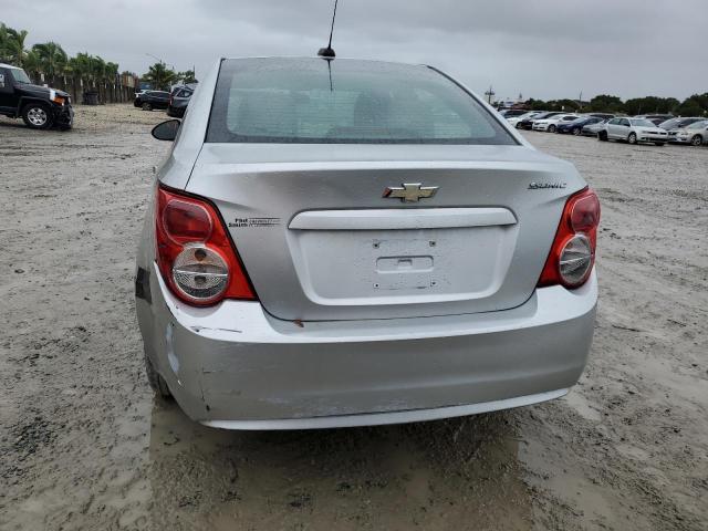 1G1JA5SH0G4154818 - 2016 CHEVROLET SONIC LS SILVER photo 6