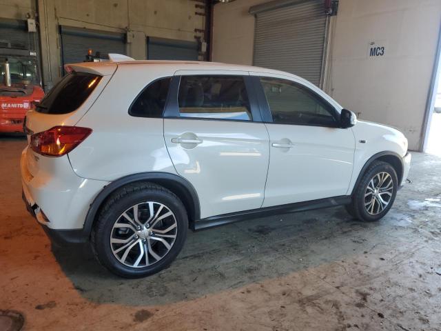 JA4AP3AU6JU025444 - 2018 MITSUBISHI OUTLANDER SPORT ES Biały zdjęcie 3