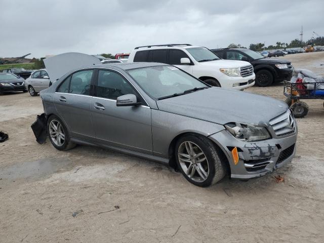 WDDGF4HB9DR271348 - 2013 MERCEDES-BENZ C 250 GRAY photo 4