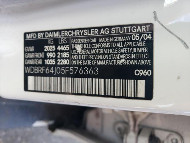 WDBRF64J05F576363 - 2005 MERCEDES-BENZ C 320 WHITE photo 12