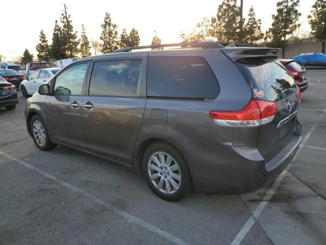 5TDDK3DC5CS037323 - 2012 TOYOTA SIENNA XLE GRAY photo 2