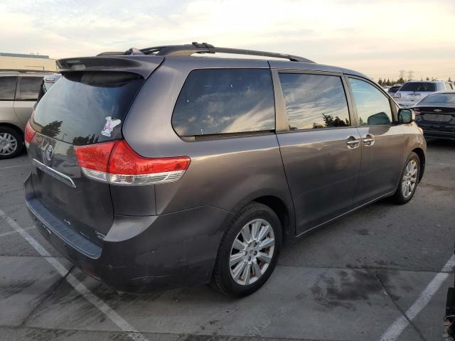 5TDDK3DC5CS037323 - 2012 TOYOTA SIENNA XLE GRAY photo 3