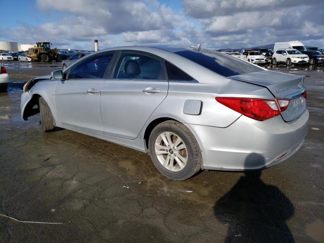 5NPEB4AC0DH652044 - 2013 HYUNDAI SONATA GLS SILVER photo 2