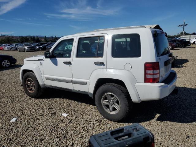 1C4PJMAK7CW120043 - 2012 JEEP LIBERTY SPORT WHITE photo 2