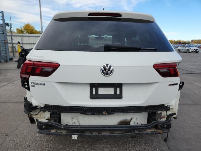 3VV2B7AX5MM069715 - 2021 VOLKSWAGEN TIGUAN SE Blanc photo 6