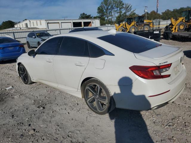 1HGCV1F31JA069878 - 2018 HONDA ACCORD SPORT WHITE photo 2
