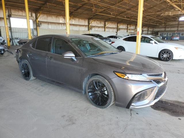 4T1K61AK7NU717830 - 2022 TOYOTA CAMRY XSE 灰色 照片 4