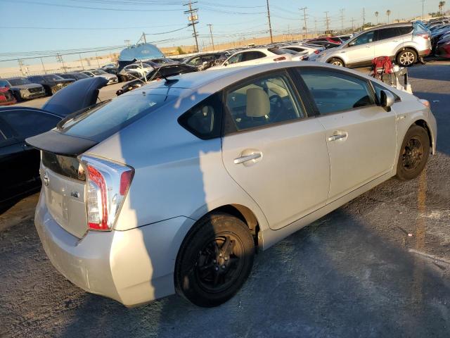 JTDKN3DU7F0445031 - 2015 TOYOTA PRIUS SILVER photo 3