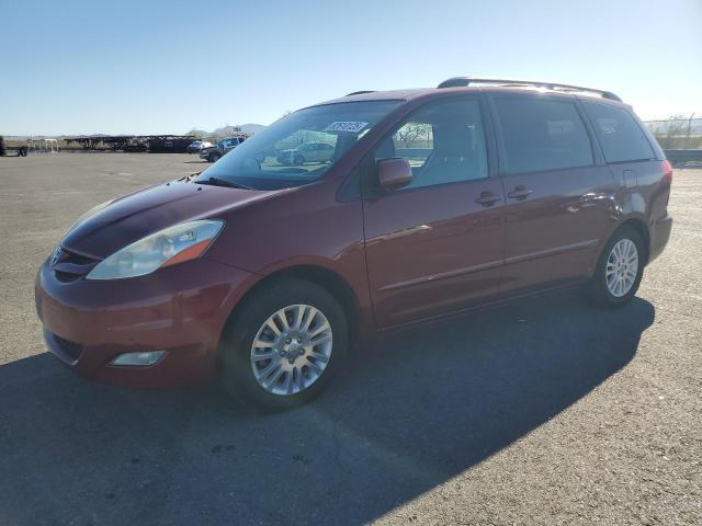 2010 TOYOTA SIENNA XLE, 