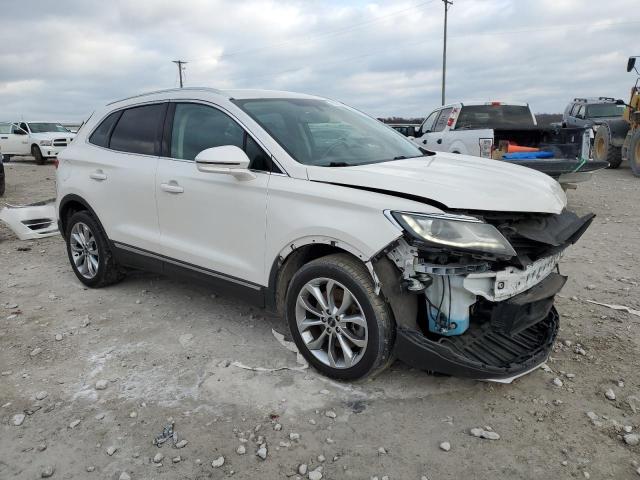 5LMTJ2DH1HUL41104 - 2017 LINCOLN MKC SELECT WHITE photo 4