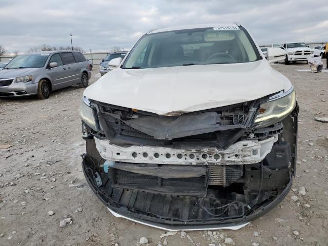 5LMTJ2DH1HUL41104 - 2017 LINCOLN MKC SELECT WHITE photo 5