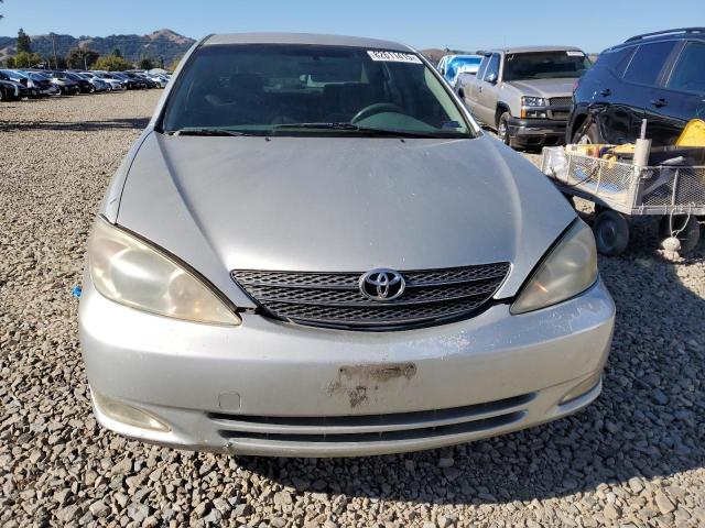 JTDBE32K730197330 - 2003 TOYOTA CAMRY LE 银色 照片 5