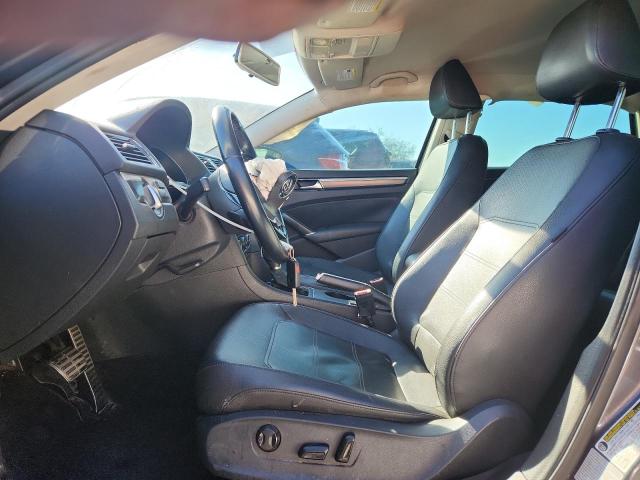 1VWDT7A33HC054653 - 2017 VOLKSWAGEN PASSAT R-LINE Boz foto 7