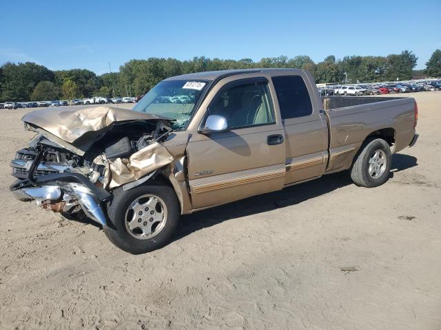 2001 CHEVROLET SILVERADO C1500, 