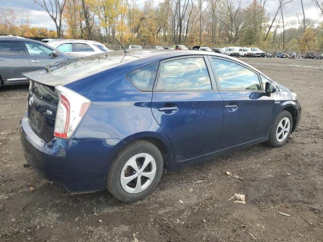 JTDKN3DUXE1750371 - 2014 TOYOTA PRIUS BLUE photo 3