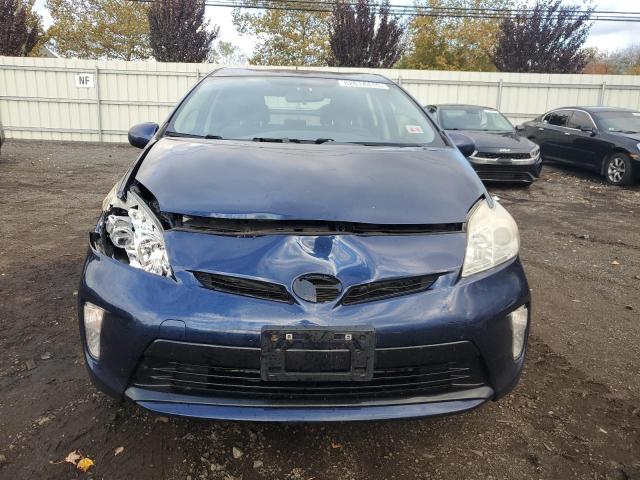 JTDKN3DUXE1750371 - 2014 TOYOTA PRIUS BLUE photo 5