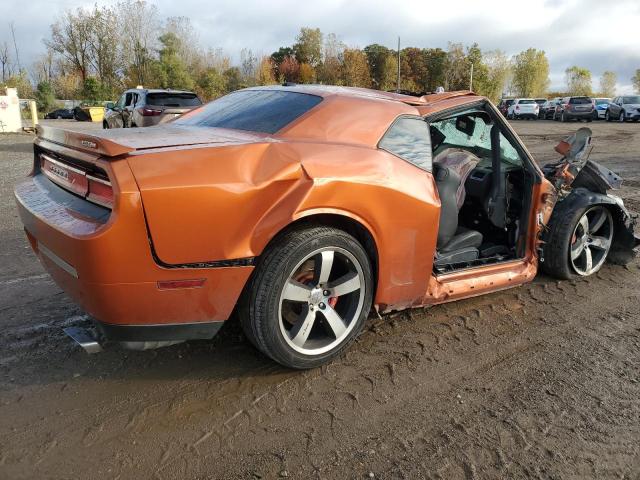 2B3CJ7DJXBH575583 - 2011 DODGE CHALLENGER SRT-8 ნარინჯისფერი ფოტო 3