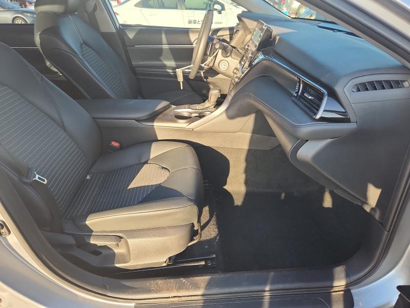 4T1G11AK8NU661868 - 2022 TOYOTA CAMRY SE SILVER photo 7