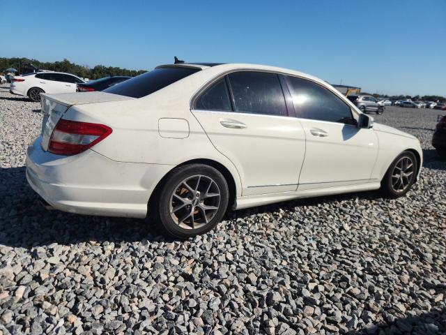 WDDGF8BB3BR151705 - 2011 MERCEDES-BENZ C 300 4MATIC WHITE photo 3