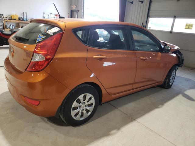 KMHCT5AE5HU326548 - 2017 HYUNDAI ACCENT SE ORANGE photo 3