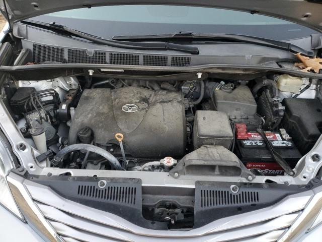 5TDYZ3DC9HS879053 - 2017 TOYOTA SIENNA XLE SILVER photo 12