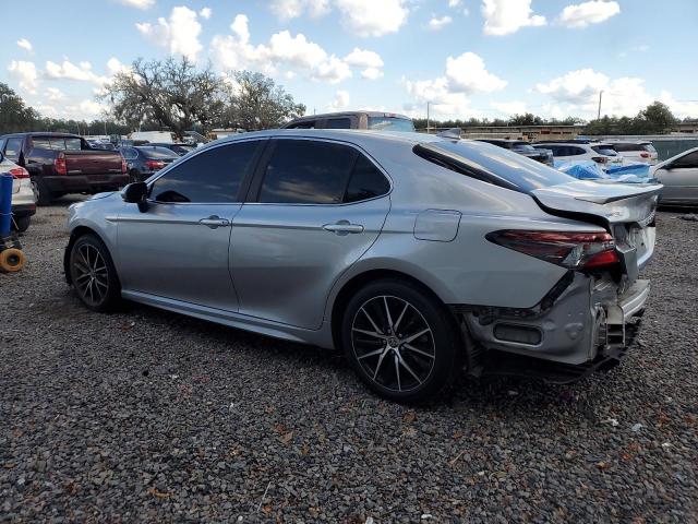 4T1G11AK0PU823317 - 2023 TOYOTA CAMRY SE NIGHT SHADE SILVER photo 2