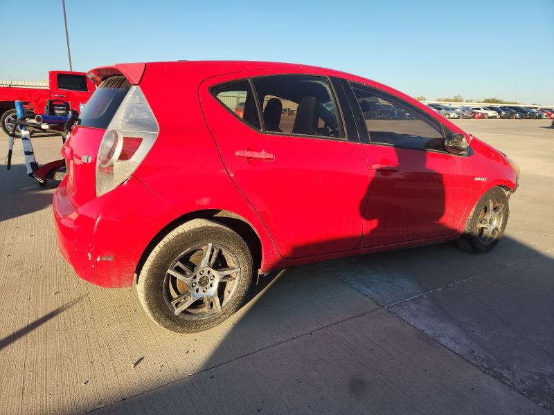 JTDKDTB34C1020756 - 2012 TOYOTA PRIUS C RED photo 3